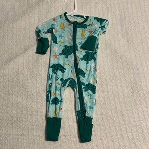 Little sleepies newborn zippy